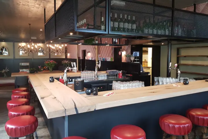 Restaurant Bar De Borrel in Oterleek