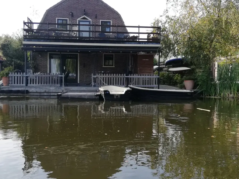 Accommodatie C.R. StrijbisKaas in Broek op Langedijk