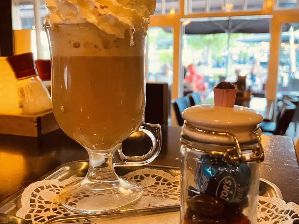 Restaurant De Heerlijkheid Grandcafé & Restaurant in Valkenswaard