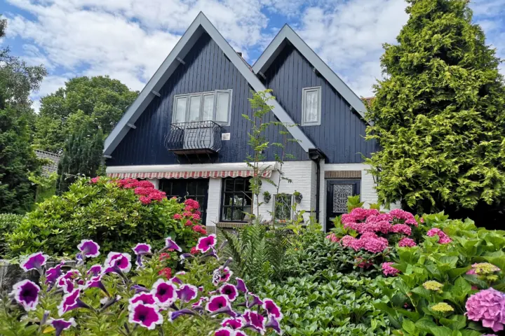 Prive tuinhuis B&B Elly in Sint Pancras