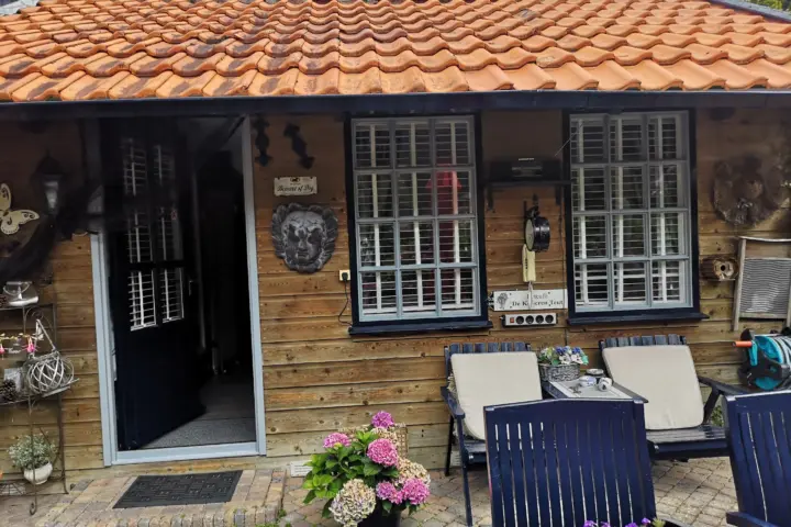 Prive tuinhuis B&B Elly in Sint Pancras