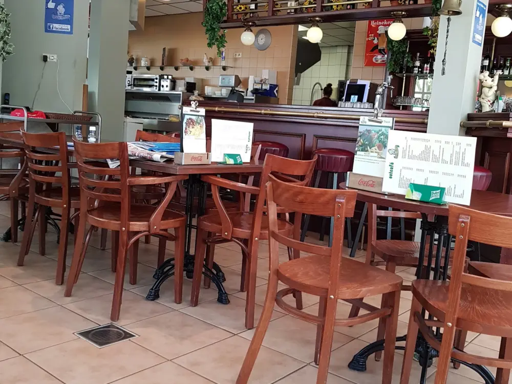 Restaurant Snackbar-eetcafé Dikke Truus in Alkmaar