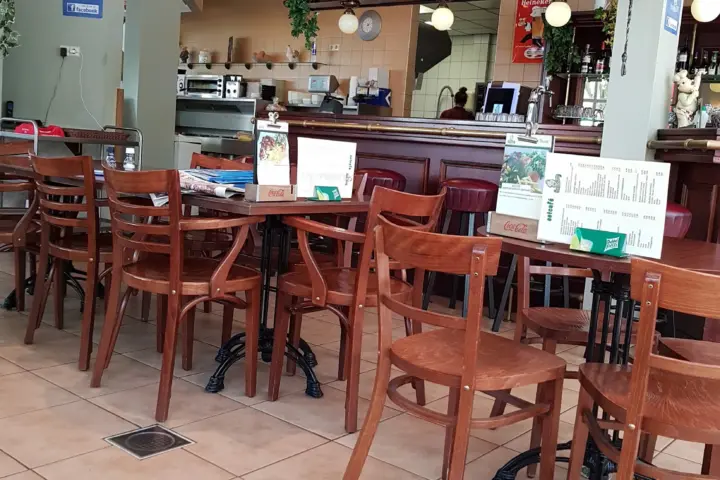 Restaurant Snackbar-eetcafé Dikke Truus in Alkmaar