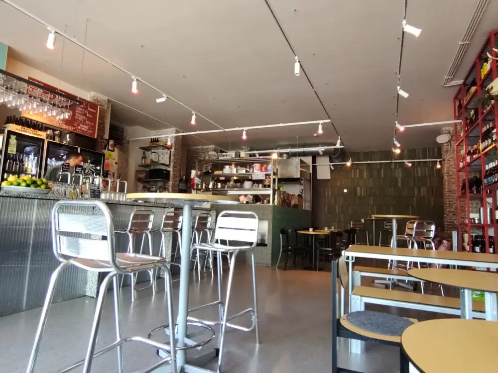 Restaurant Bar Dertien in Rotterdam