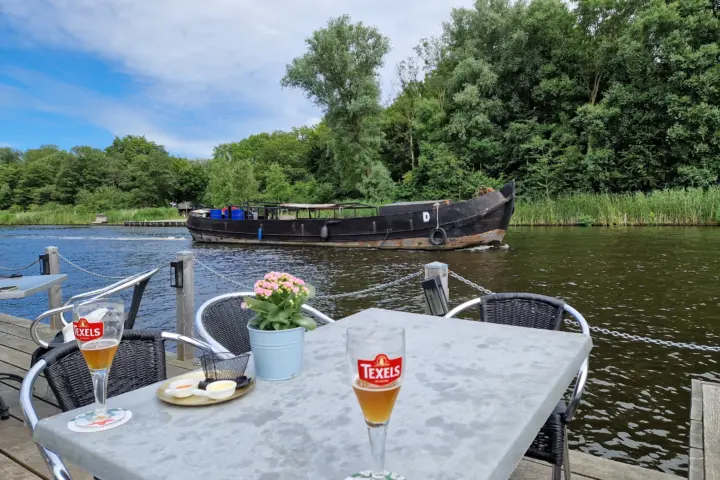Bar Petit Restaurant de Pelikaan in Badhoevedorp