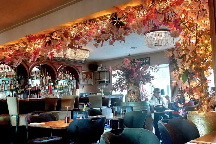 Bar Petit Restaurant de Pelikaan in Badhoevedorp
