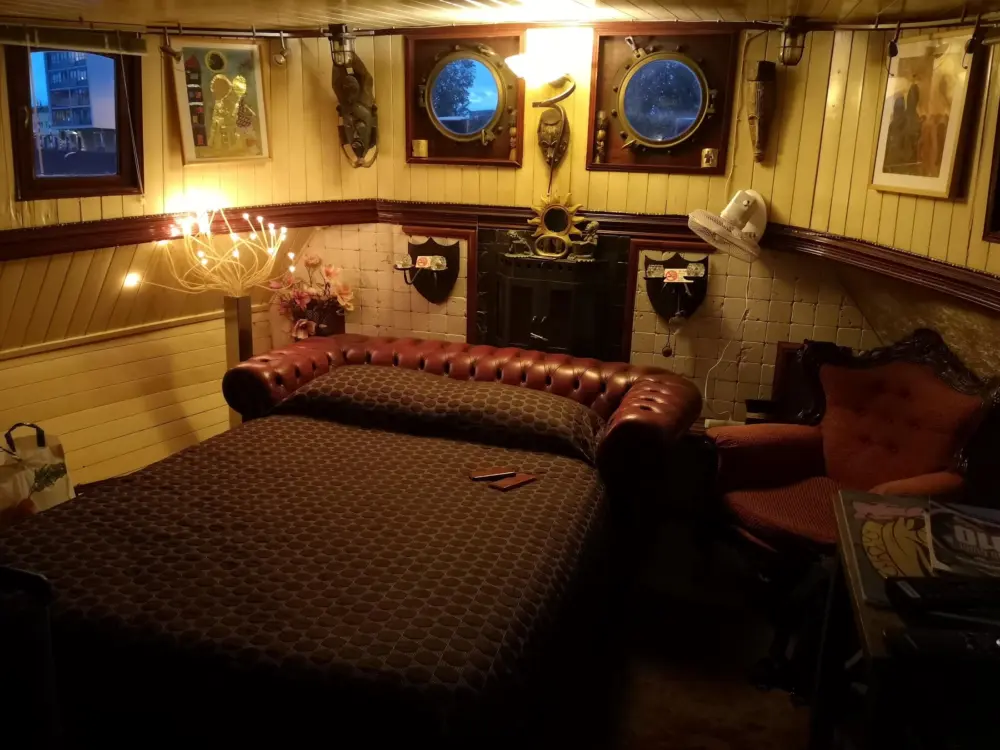 B&B boat Nautilus in Rotterdam