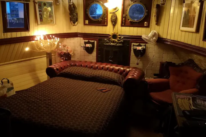 B&B boat Nautilus in Rotterdam