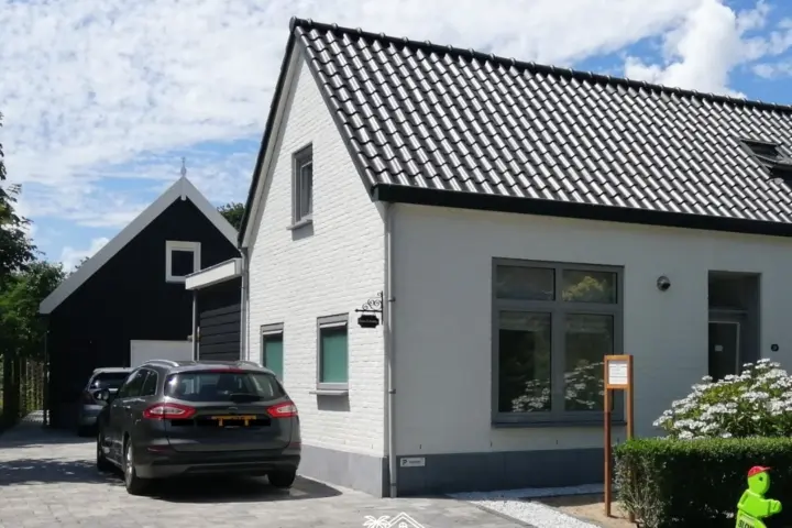 B&B Ouddorps Huisje - Vakantiehuis / Ferienhaus in Ouddorp
