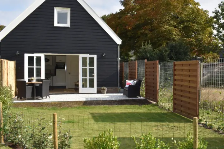 B&B Ouddorps Huisje - Vakantiehuis / Ferienhaus in Ouddorp
