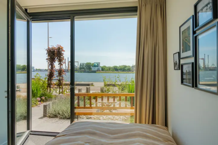 Bed & Breakfast Maasview in Rotterdam
