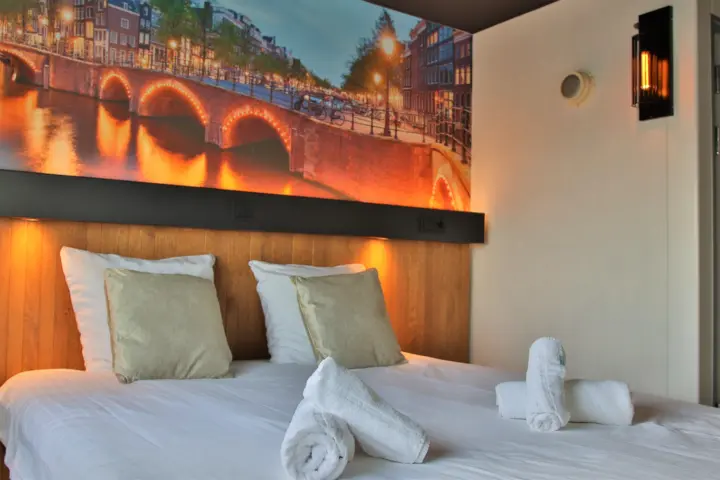Hotel Botel in Amsterdam