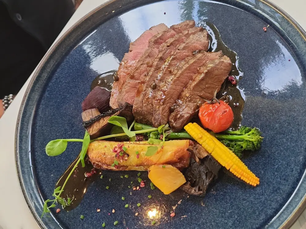 Restaurant Brasserie Monsees | Puur Eten & De Lekkerste Wijnen in 's-Graveland