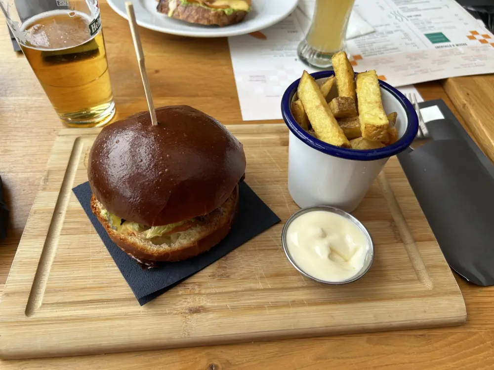 Restaurant BUITEN | Café & Restaurant in Amsterdam