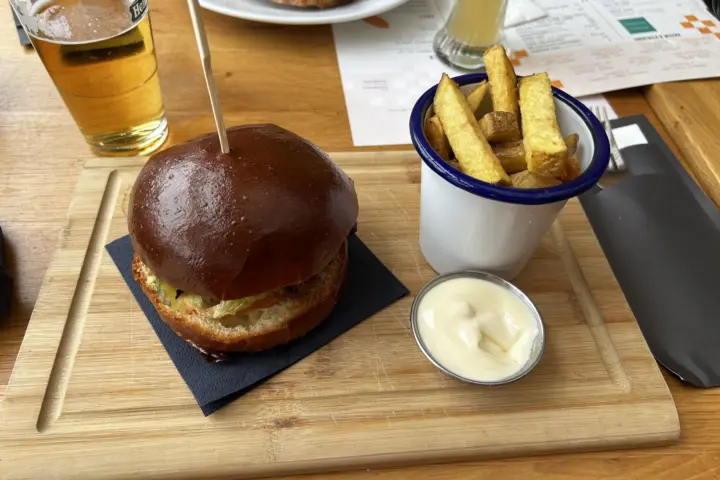 Restaurant BUITEN | Café & Restaurant in Amsterdam
