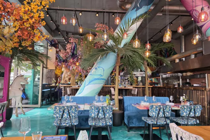 Restaurant BY AMI Rotterdam | Kop van Zuid in Rotterdam