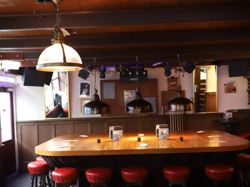Café "De Vrije Handel" in Ouderkerk aan de Amstel