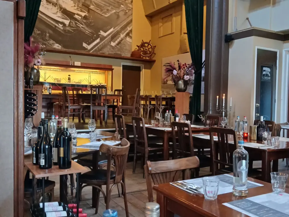 Café Restaurant Courzand in Rotterdam