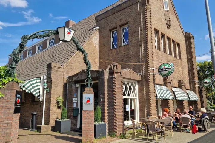 Café Restaurant Courzand in Rotterdam