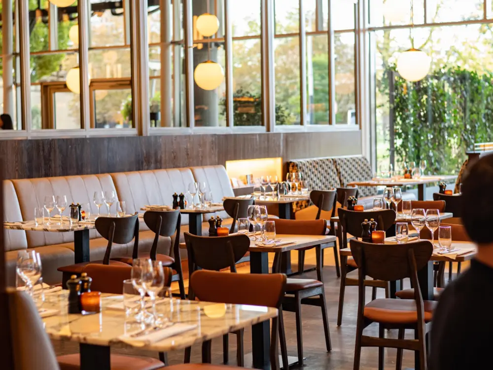 Café Restaurant Dauphine in Amsterdam