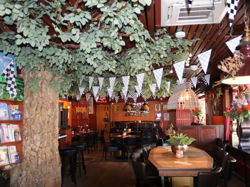 Restaurant Café Van Eijk in Rotterdam