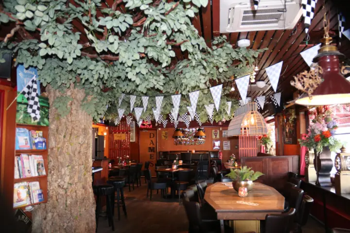 Restaurant Café Van Eijk in Rotterdam