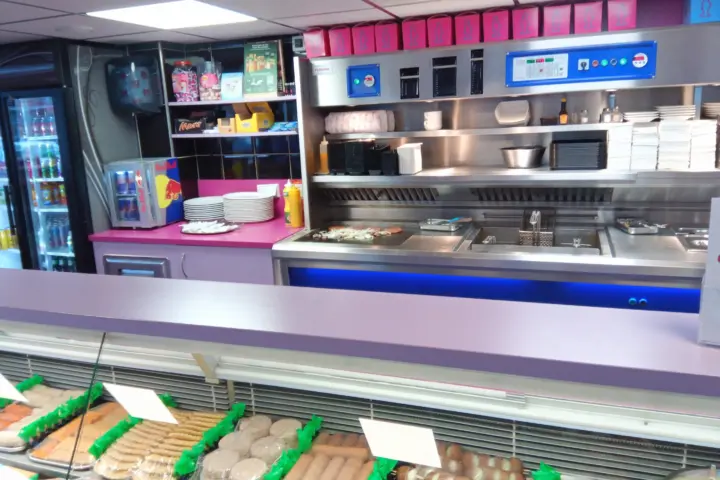 Restaurant Cafetaria Charly Arnhemseweg in Apeldoorn