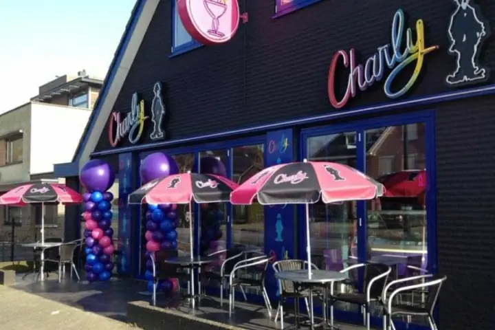 Restaurant Cafetaria Charly Zwolseweg in Apeldoorn