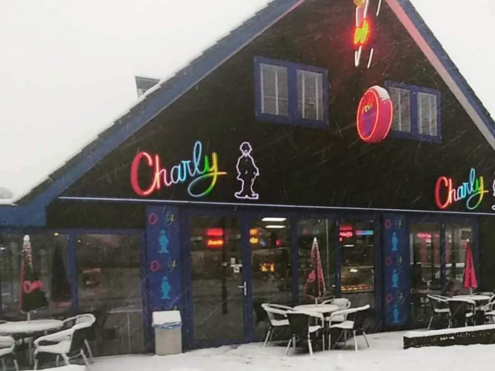 Restaurant Cafetaria Charly Zwolseweg in Apeldoorn