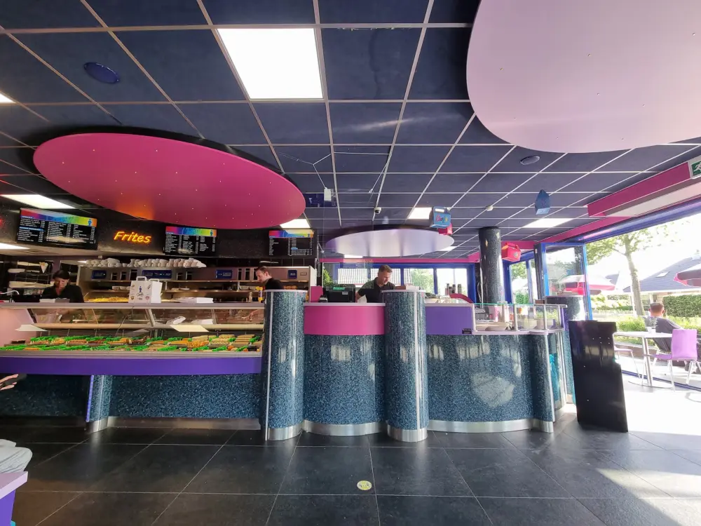 Restaurant Cafetaria Charly Zwolseweg in Apeldoorn