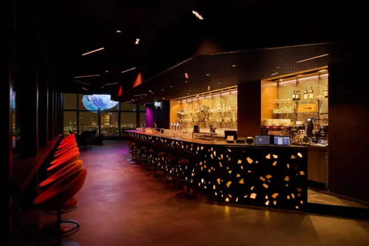 Restaurant CELEST | Evenementenlocatie & skybar in Rotterdam