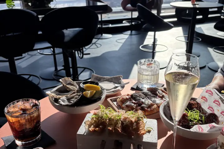 Restaurant CELEST | Evenementenlocatie & skybar in Rotterdam