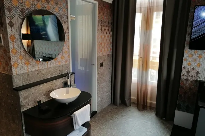 Clayton Hotel Amsterdam American in Amsterdam