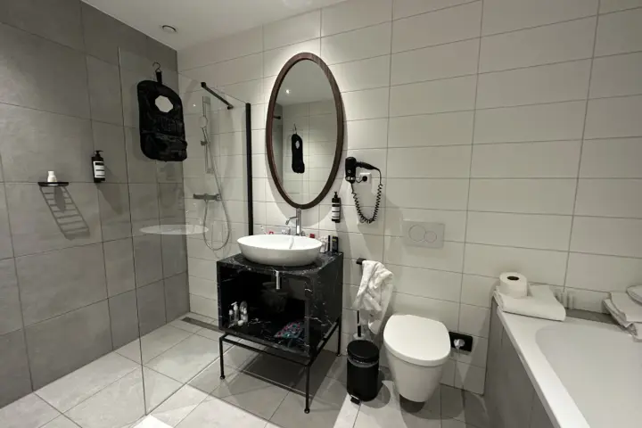 Hotel Corendon Amsterdam Schiphol Airport, a Tribute Portfolio Hotel in Badhoevedorp