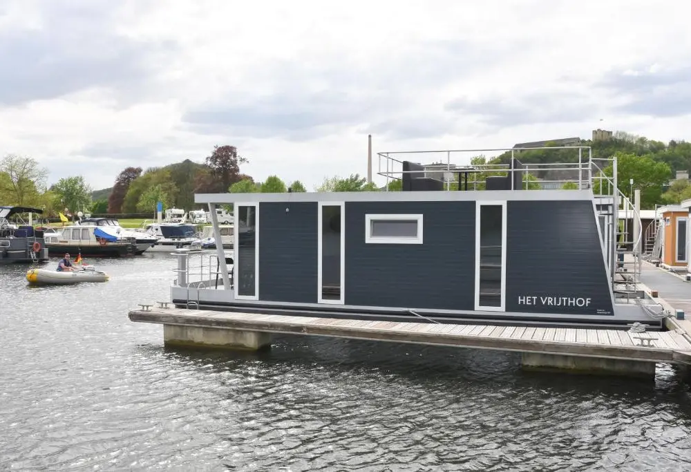 Cozy floating boatlodge "Het Vrijthof" in Maastricht