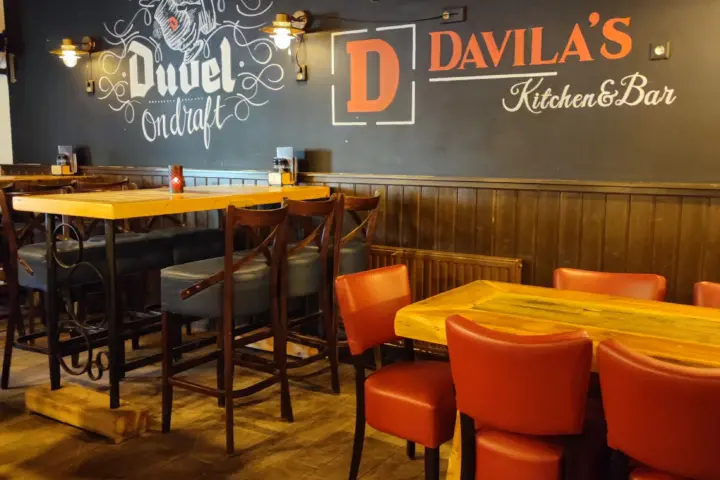 Davila's Kitchen & Bar in Renesse