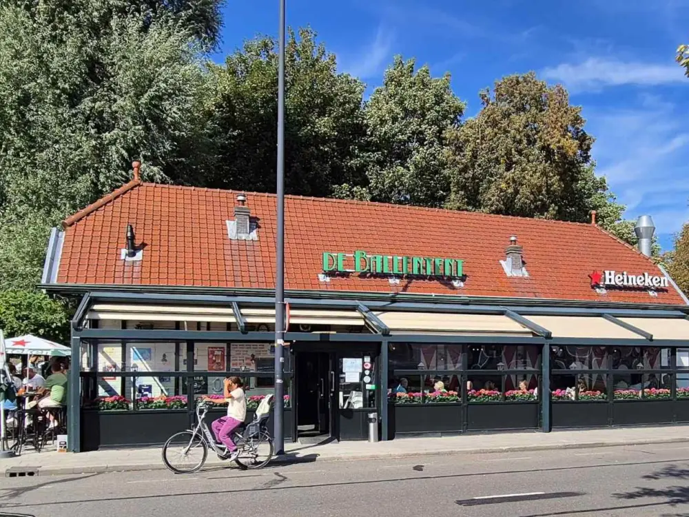 Restaurant De Ballentent in Rotterdam