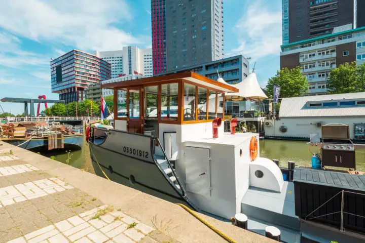 Hotel De Coaster & Het Aquarium in Rotterdam