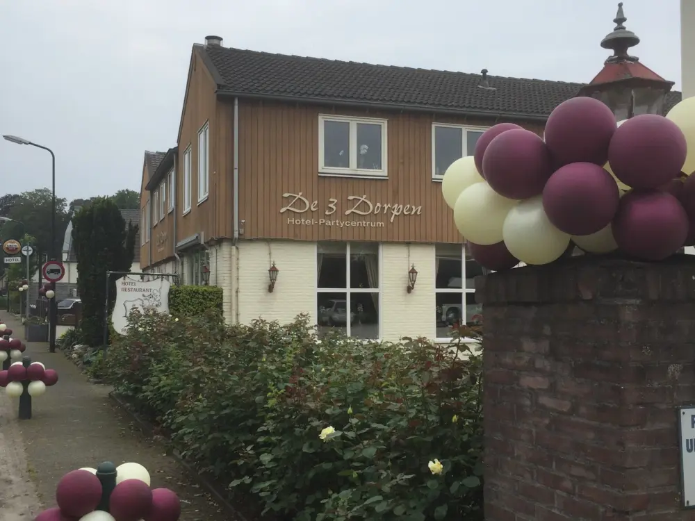 Hotel De Drie Dorpen in Ankeveen