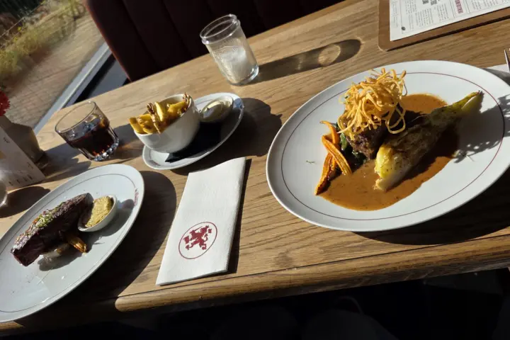 Restaurant De Eendracht in Vonk in Bussum