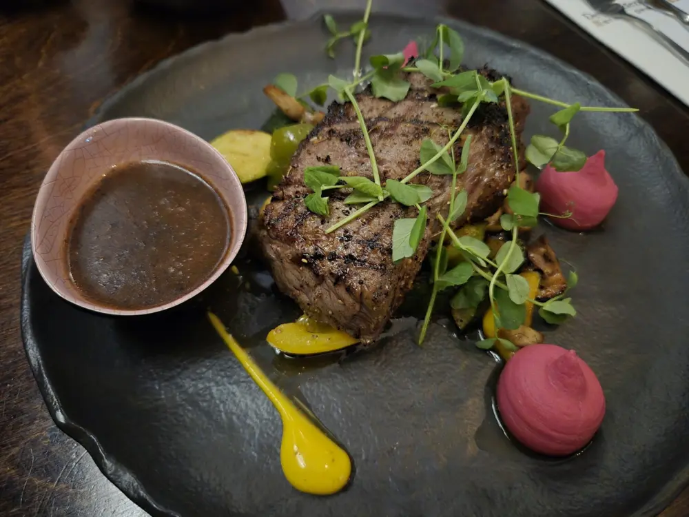 Restaurant De Gouden Snor eten & drinken in Rotterdam