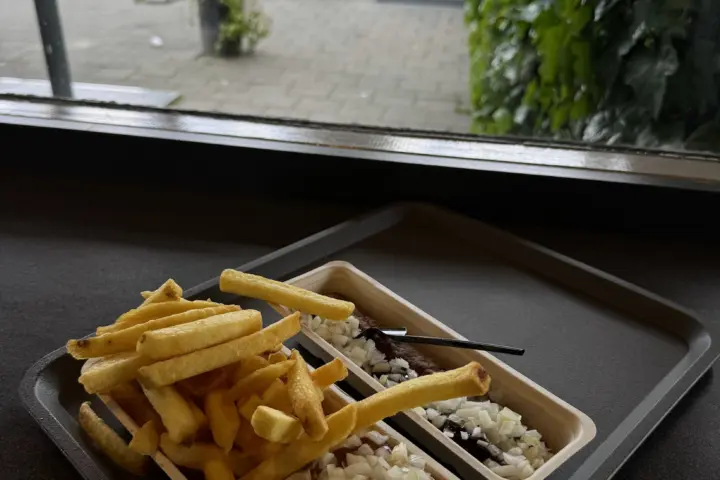Restaurant De Patatzaak in Amsterdam