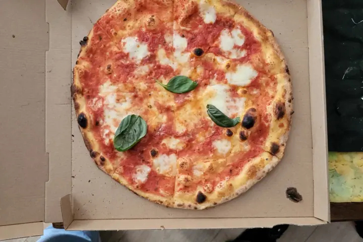 Restaurant De Pizzabakkers Peppelweg in Rotterdam