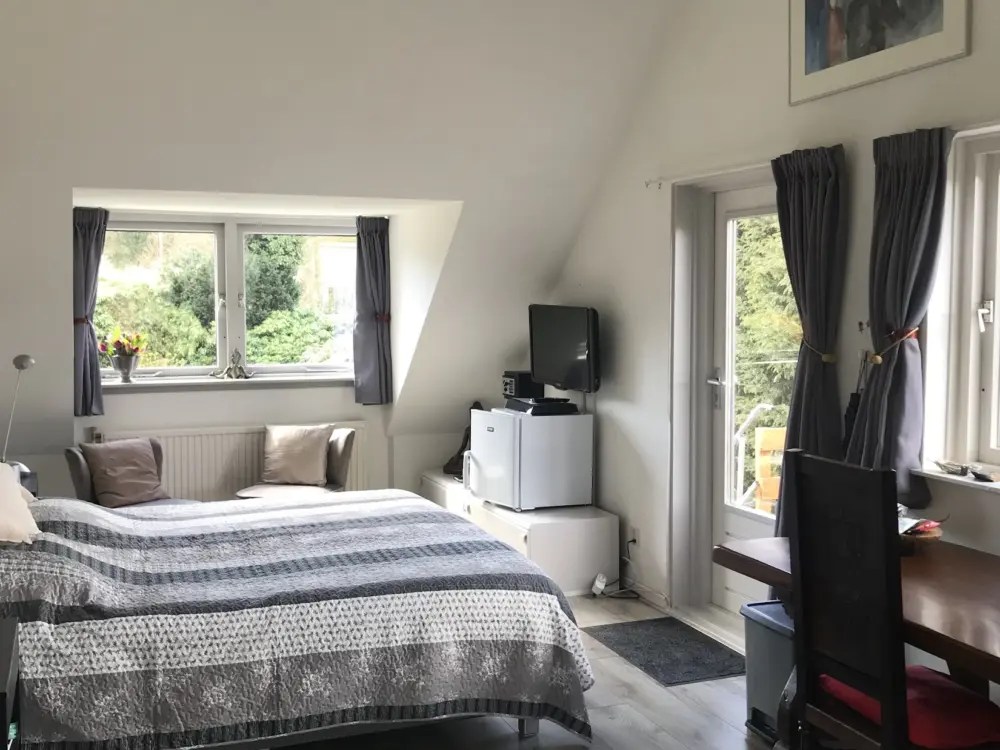 ‘De Rode Beuk’. Logeerplek in Laren N-H. in Laren