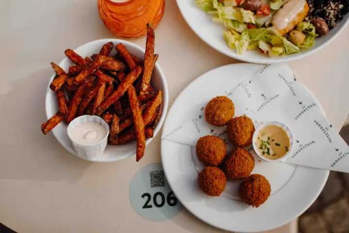 Restaurant De Vondeltuin in Amsterdam