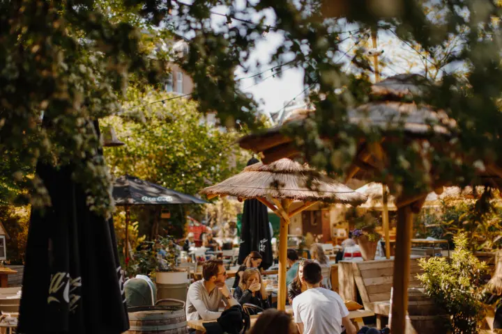 Restaurant De Vondeltuin in Amsterdam