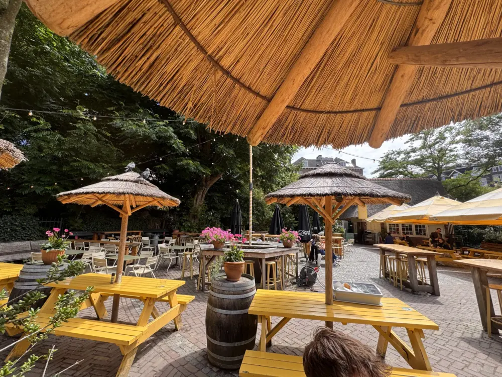 Restaurant De Vondeltuin in Amsterdam