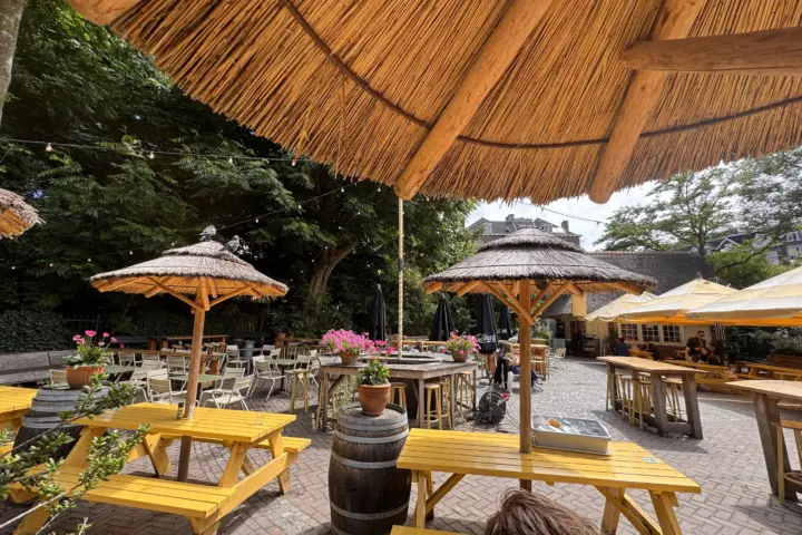 Restaurant De Vondeltuin in Amsterdam