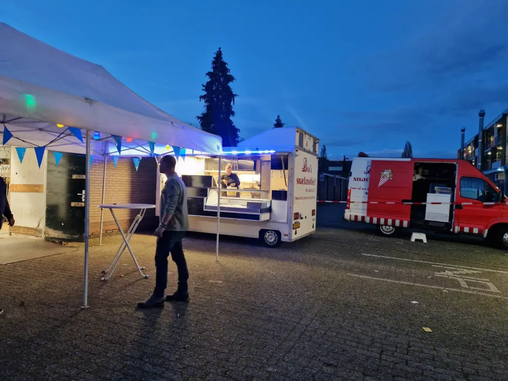 Desi's snackmobiel in Hilversum