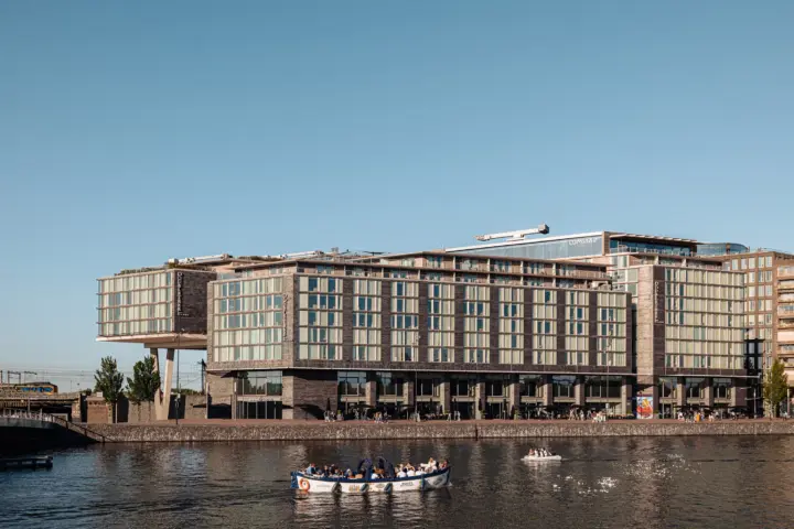 Hotel DoubleTree by Hilton Amsterdam Centraal Station in Amsterdam